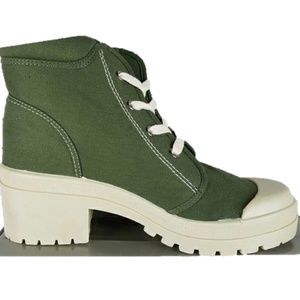 Army Green Canvas Combat Boots New In Box size 7
